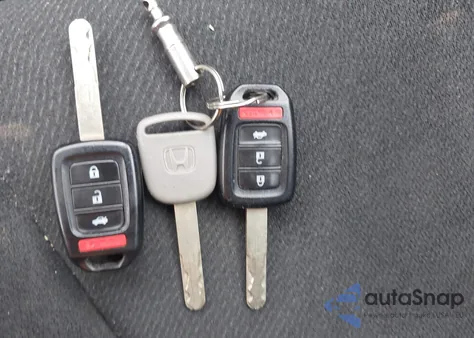 2013 Honda Accord Lx z USA, uszkodzony, nr VIN 1HGCR2F35DA183753